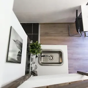 Central Budget Lofts Apartmán